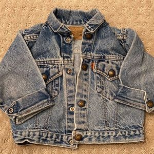 Vintage Levi’s denim jacket